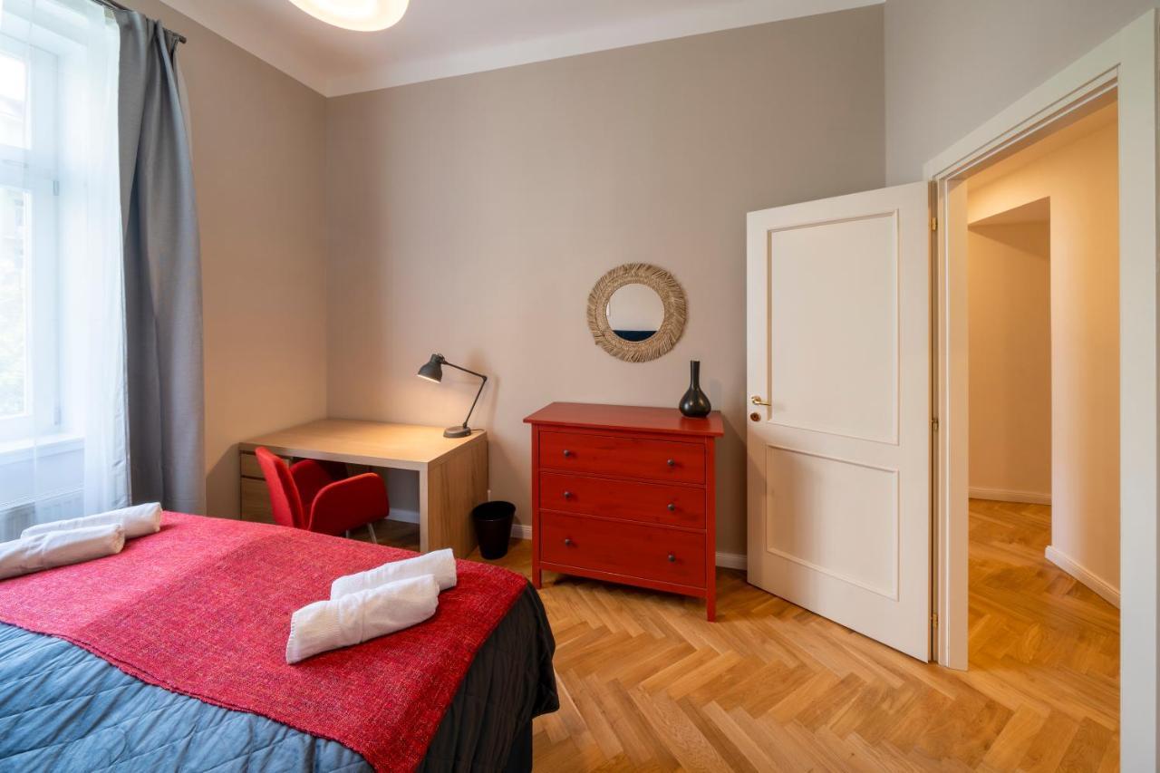 Apart Hotel Zborovska Praga Esterno foto