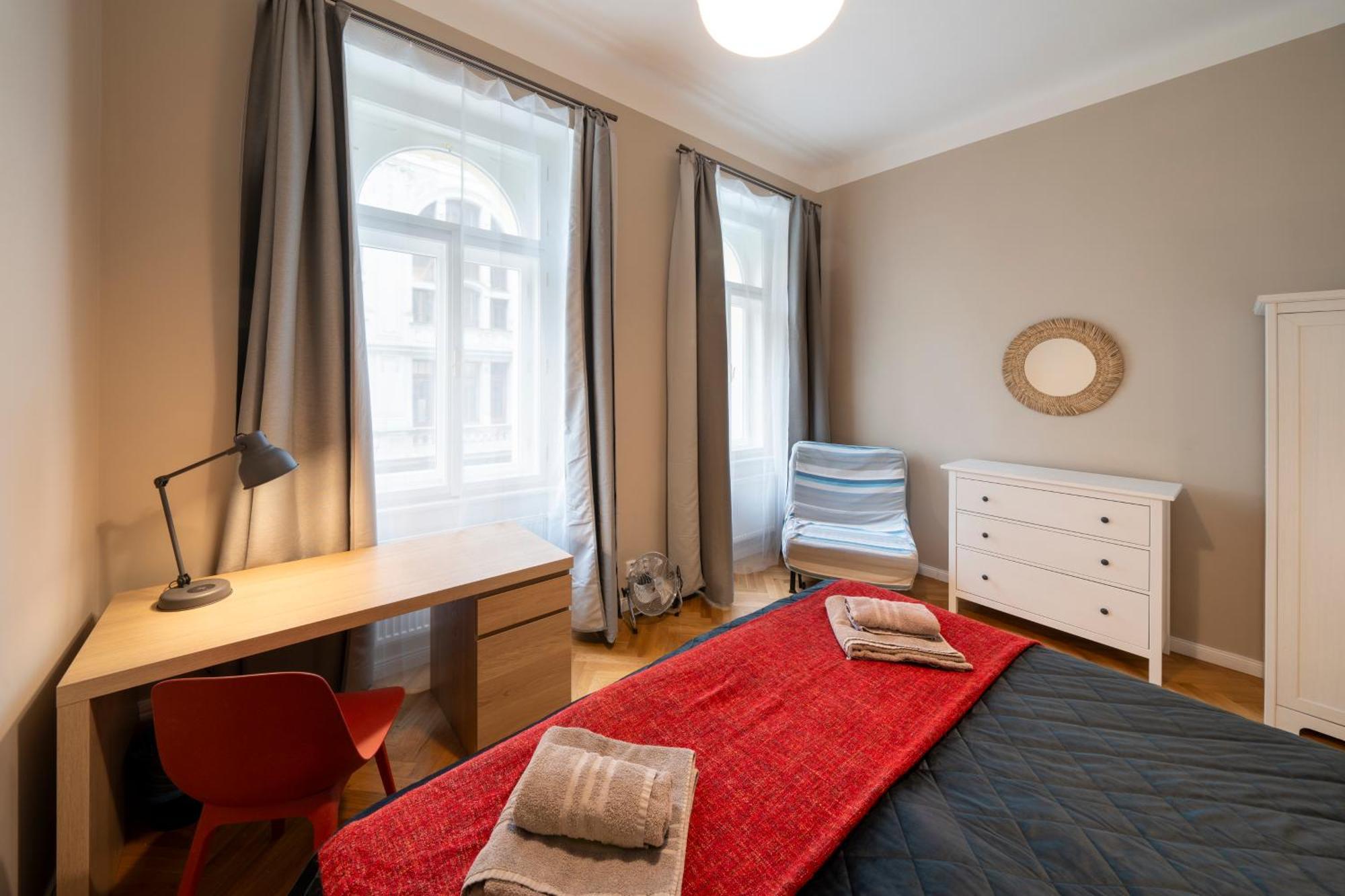 Apart Hotel Zborovska Praga Esterno foto