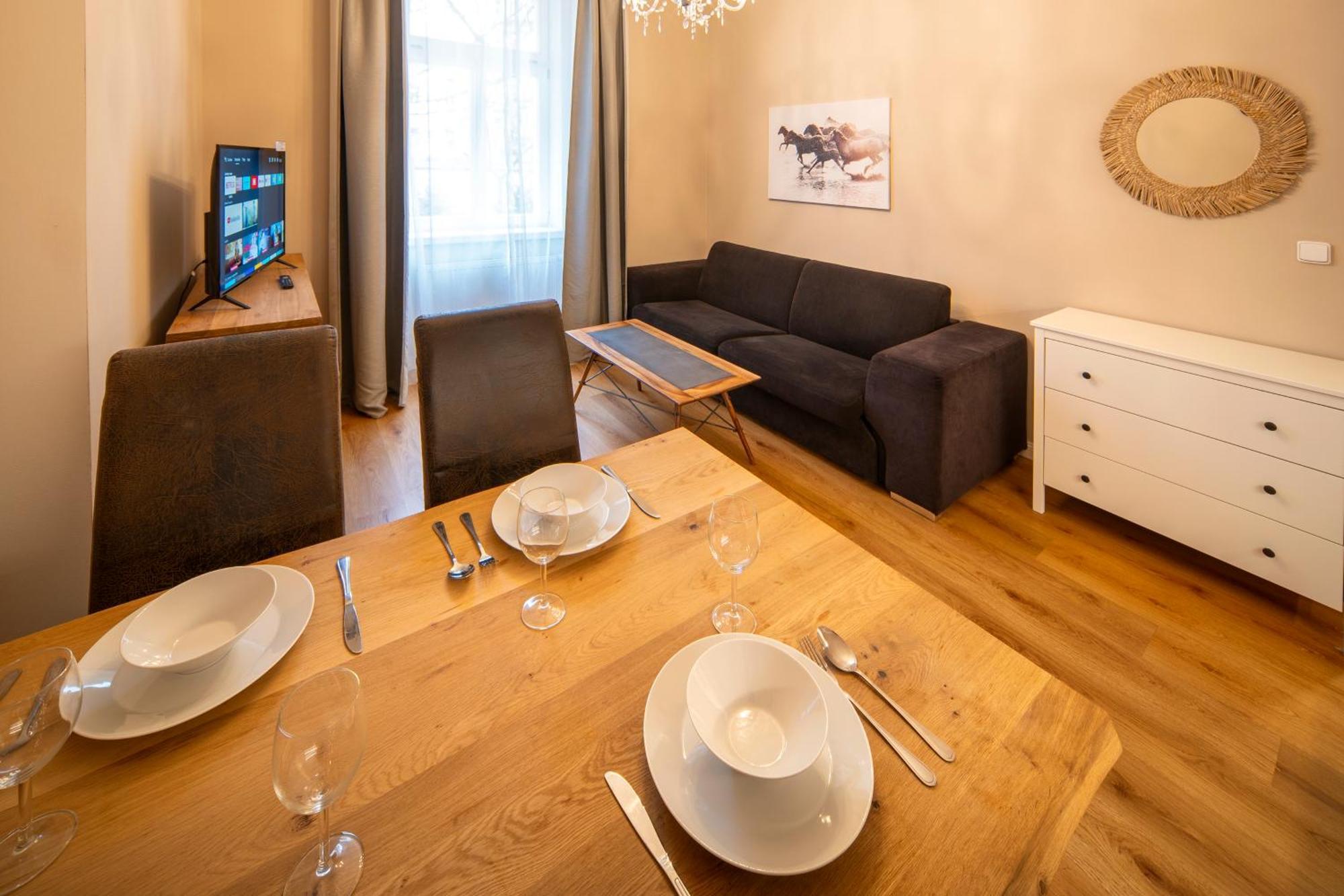 Apart Hotel Zborovska Praga Esterno foto